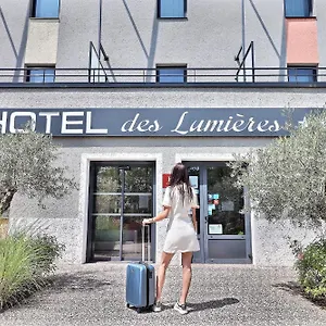 https://hotel-des-lumieres.hotels-rhonealpes.com
